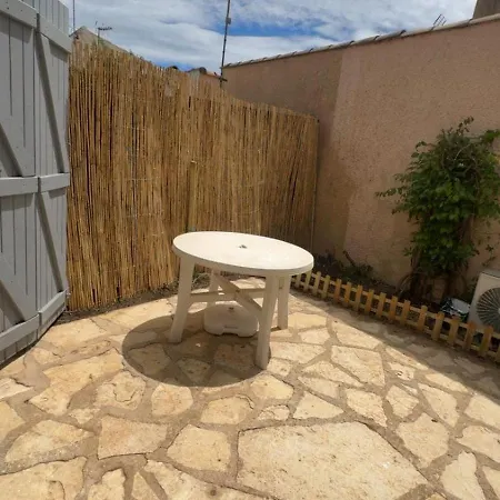 House With Terrace And Residential Swimming Pool Διαμέρισμα Agde